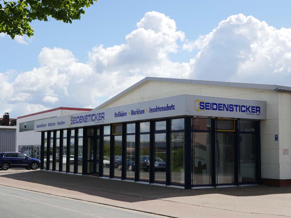 Seidensticker-Gebäude und Ausstellung an der Ronnenberger Straße in Gehrden